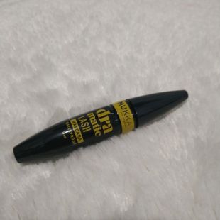 mukka Mukka Dramatic Lash Mascara Black