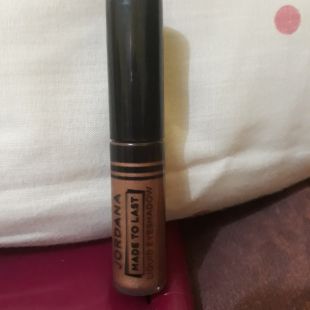 Jordana made to last liquid eyeshadow 05. dusk till bronze