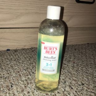 Burt's Bees Micellar cleansing water With white cypress oil