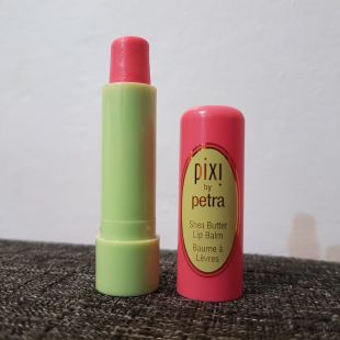 Pixi Pixi by Petra Shea Butter Lip Balm (Baume à Lèvres) Pixi Pink