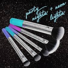 Real Techniques Brush Goals Party nights + neon lights