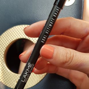 Lakmé Kohl Reinvent Kajal Eyeliner 