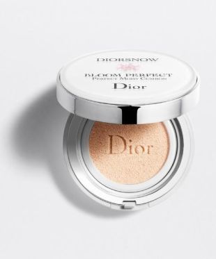 Dior Diorsnow Bloom Perfect Brightening Perfect Moist Cushion SPF50 PA+++ C07