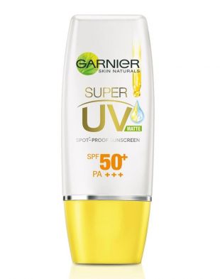 Garnier Light Complete Super UV Spot Proof Watery Sunscreen Matte Finish