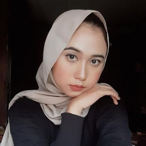 Sultana Nur Fauzia (@sultananurf) || Female Daily | Female Daily