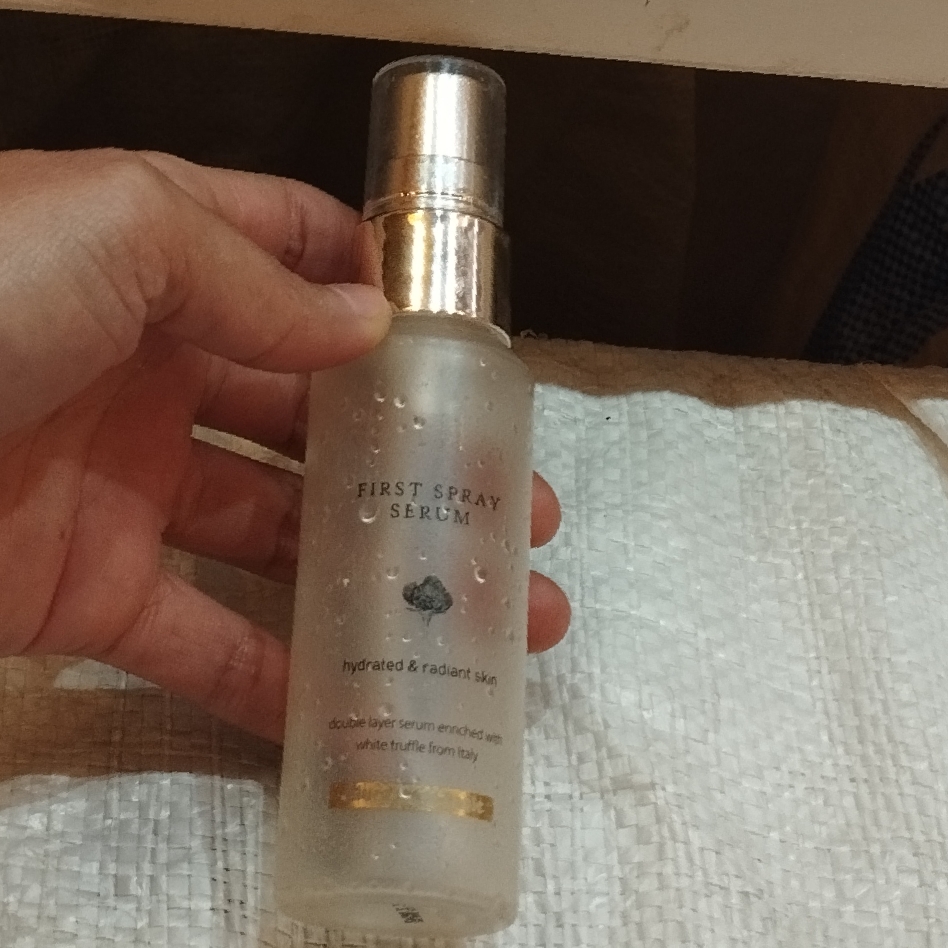White Truffle First Spray Serum imgfdn-c1b88ed4-475e-4de6-98a0-0af7df1b0c2f