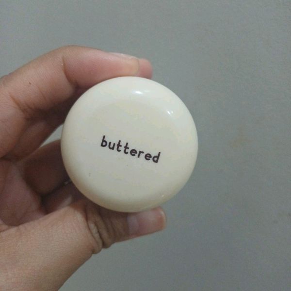 Lip Mask - Cherry imgfdn-56fe8141-5fac-4ff3-a0fb-b543ff18f1a2