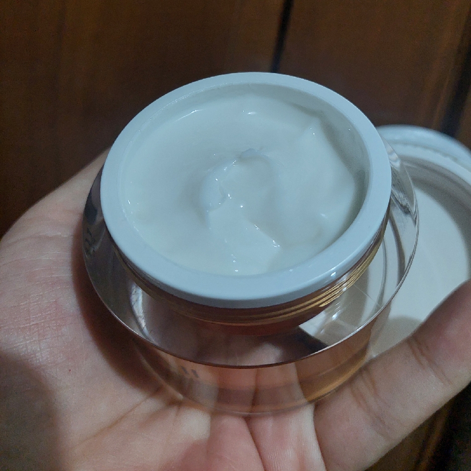 Procollagen Supreme Caviar Revitalizing Face Cream imgfdn-0c353740-4fbc-411e-bf30-a34a1e6d16f4