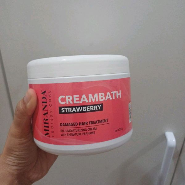 Creambath - Strawberry imgfdn-ad62e7db-95be-4255-9b59-8b2eed5c7303