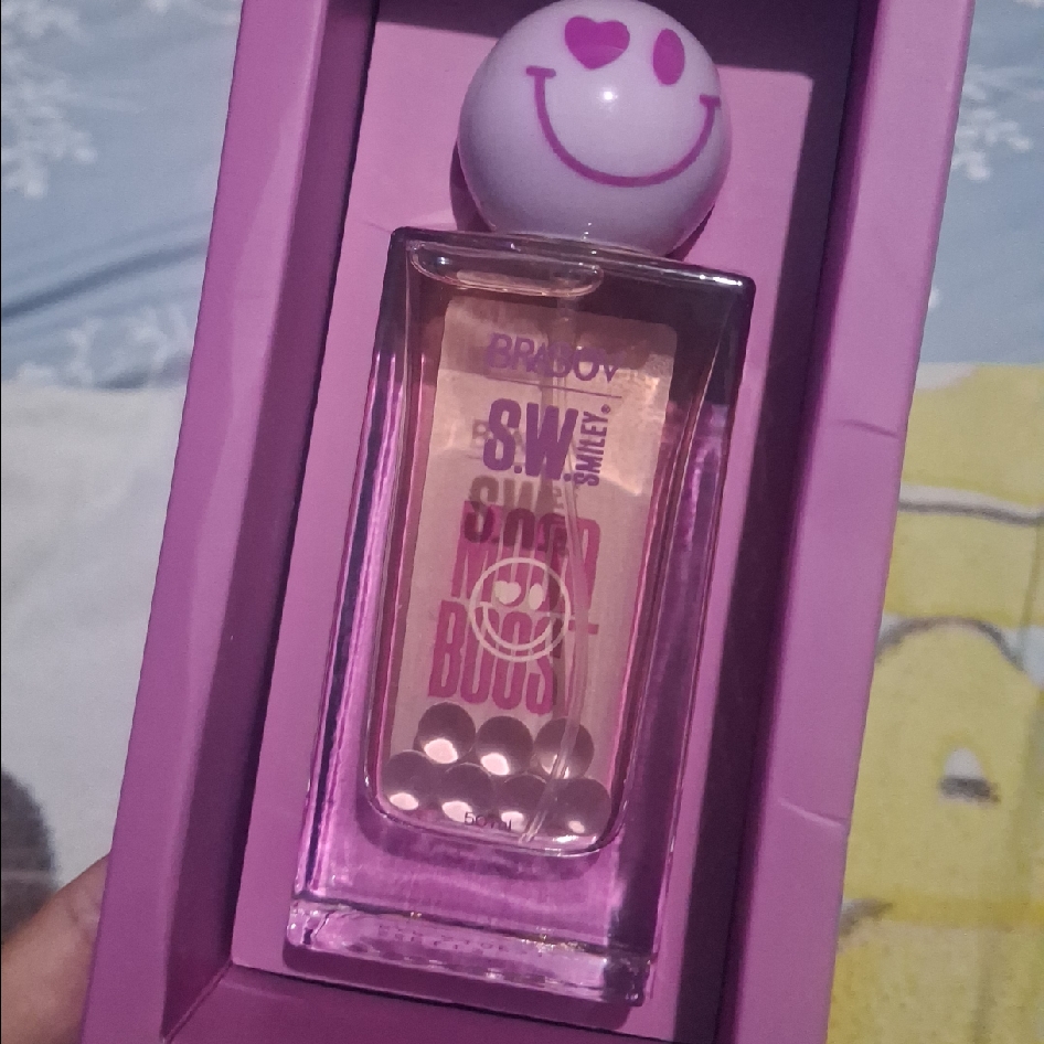 Extrait de Perfume X Smiley World - 05 Mood Boost imgfdn-548b3557-56d6-4b48-a043-f297090e80e5