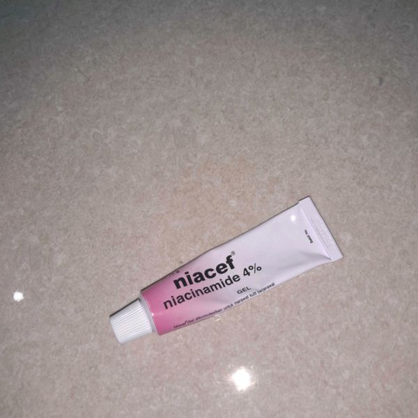 Niacef (Nicotinamide 4%) imgfdn-50f39313-81d9-43e4-90d5-d1583620925f