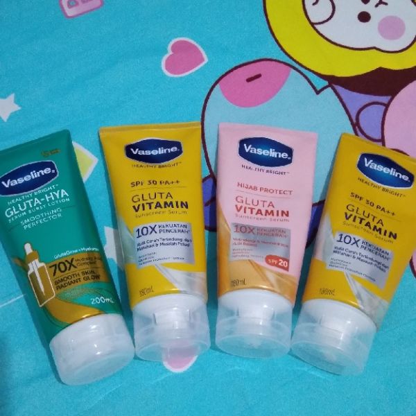 Healthy Bright Gluta-Hya Serum Burst Lotion - Smoothing Perfector imgfdn-88259ab3-c112-4a33-b223-052e9c557b54