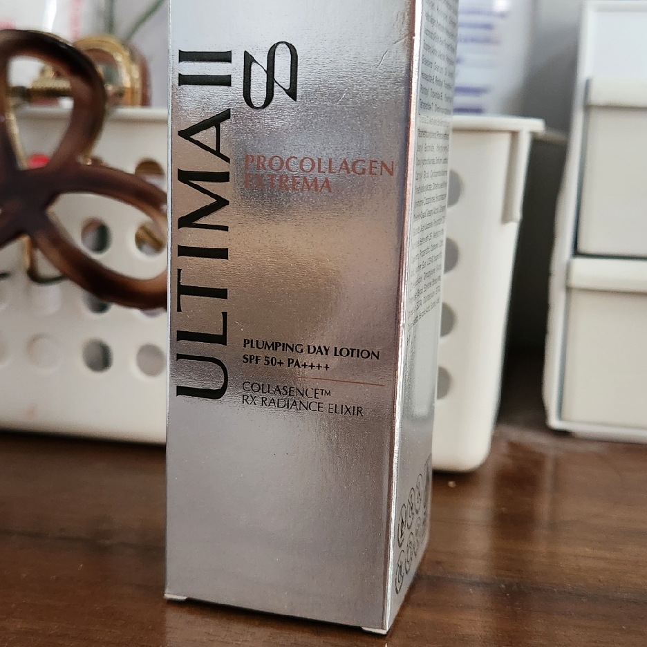 Procollagen Extrema Plumping Day Lotion SPF 50+ PA++++ imgfdn-efcecba5-e349-4c21-b8c7-1624241b816b