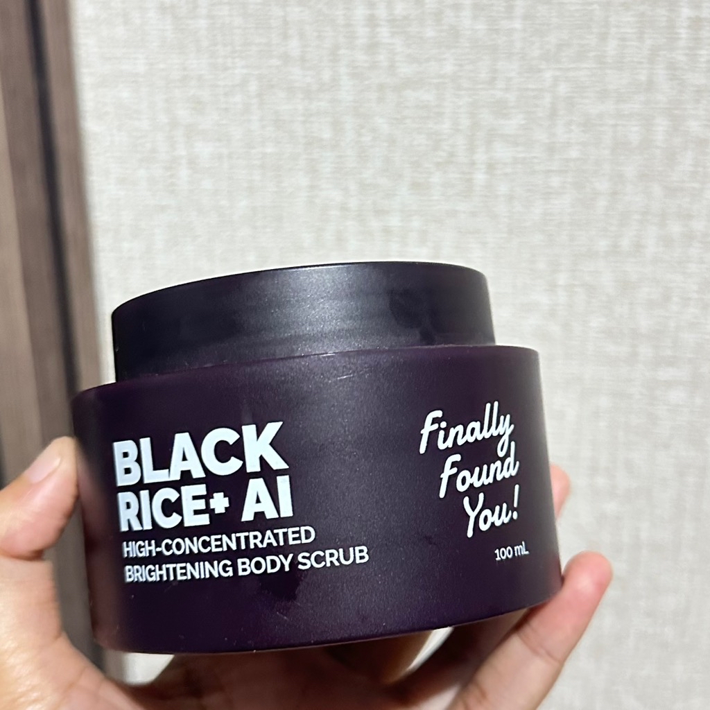 BLACK RICE+ AI High-Concentrated Brightening Body Scrub imgfdn-d62b7439-06a6-49f5-80ab-e4c69c2228a0