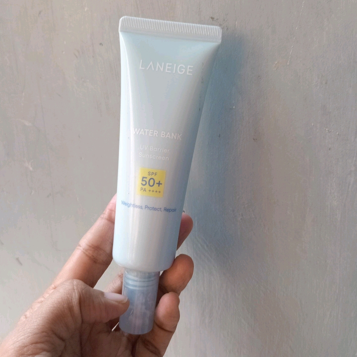 Water Bank UV Barrier Sunscreen SPF 50+ PA++++ imgfdn-a0bb1d36-a117-4336-a93e-950279d7304f