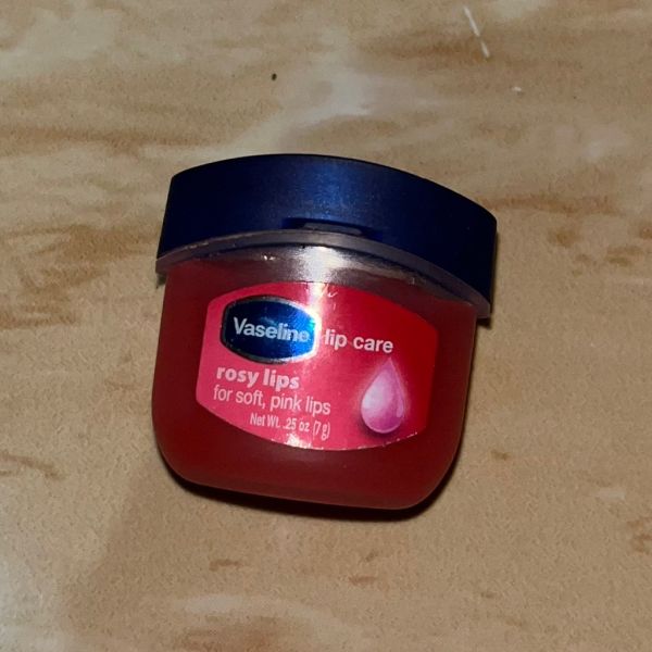 Lip Therapy Mini - Rosy Lips imgfdn-a0e850ab-7259-4772-85d5-57fc75bd9b90