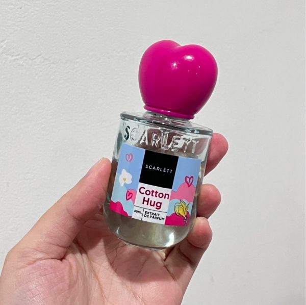 Cotton Hug Extrait De Parfum  imgfdn-3c1abdf4-8d9a-40da-b961-76ce3ae112c5