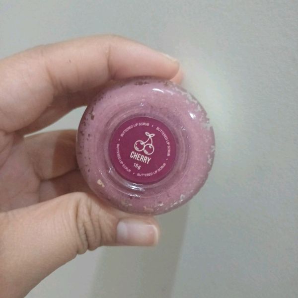 Lip Mask - Cherry imgfdn-14a4bd81-b78e-409d-9ece-448e6c708666