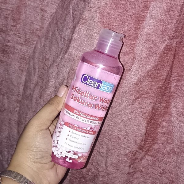 Micellar Water Sakura White imgfdn-6eb7cd9c-67de-412c-a89f-ad34e8279210