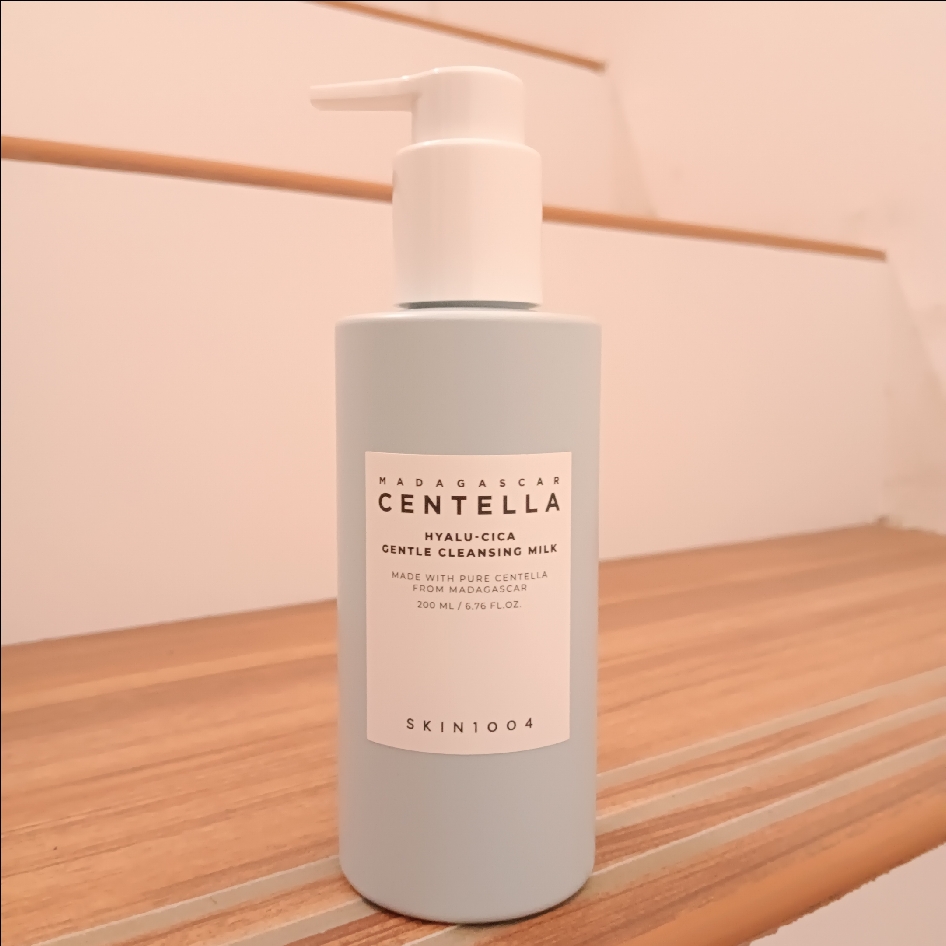 Madagascar Centella Hyalu-cica Gentle Cleansing Milk imgfdn-22d710cc-3cac-4837-a94d-e342e7adb97c
