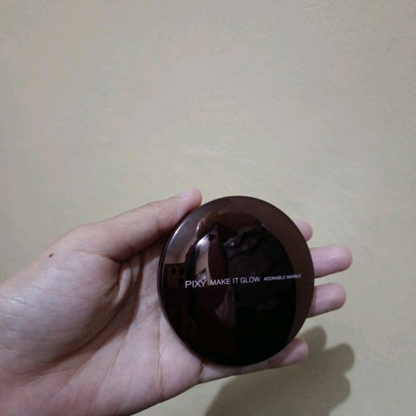 Make It Glow A Whole New Glow Highlighter - 02 Shimmering White imgfdn-bb227304-db5a-4bb5-b4c0-1590f458f4bf