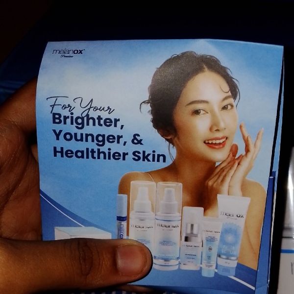 Premium Face Scrub imgfdn-42df9891-5547-44a5-ace8-f884448aab48