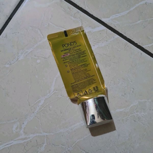 UV Miracle Protect & Repair Sunscreen Bright SPF50+ imgfdn-0d8fdf5c-c16b-4ee9-9423-d444a159f9ef