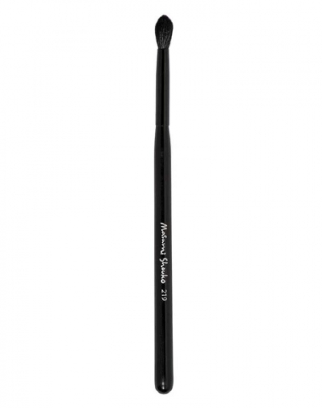 masami-shouko-tapered-blending-brush-beauty-review