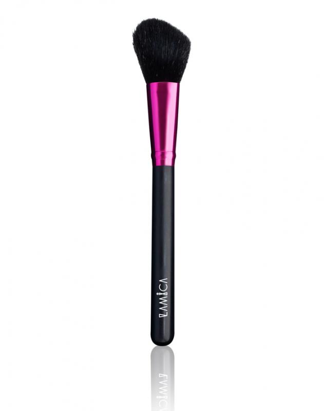Lamica Angled Face Brush Beauty Review