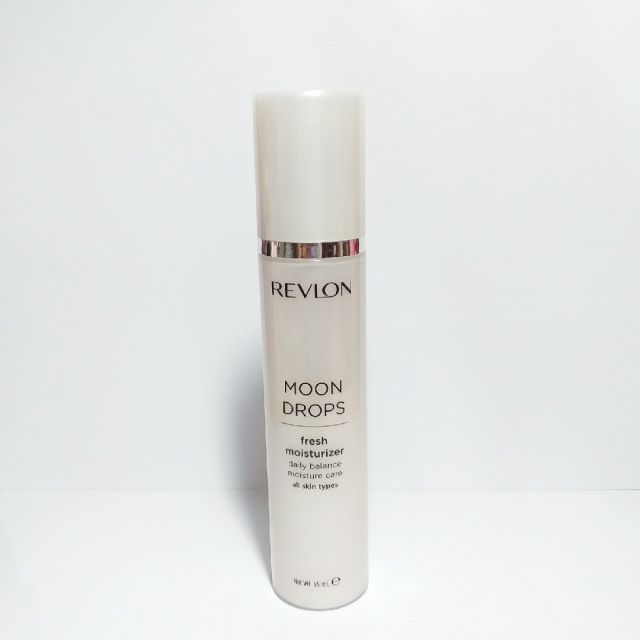 revlon moon drops protective day base