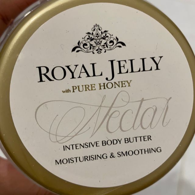Marks & Spencer Royal Jelly Pure Honey Beauty Review