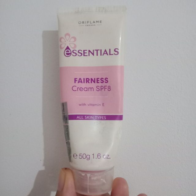 oriflame essentials fairness cream spf 8