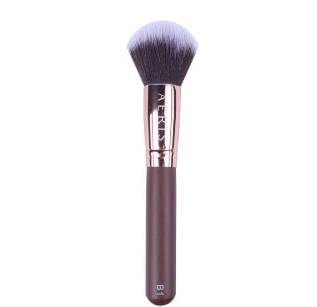 Aeris Beaute Fluffy Powder Brush Beauty Review
