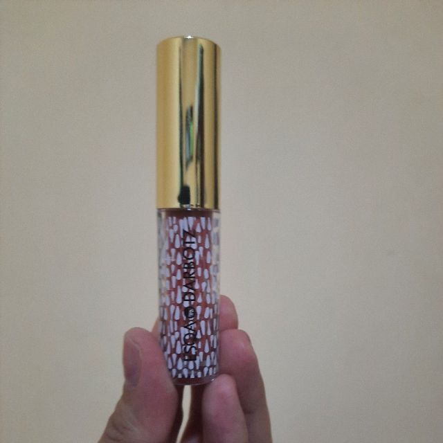 ESQA Lip Gloss ESQA X DARBOTZ Beauty Review