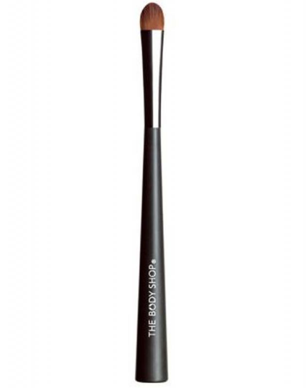 The Body Shop Eyeshadow Brush Beauty Review