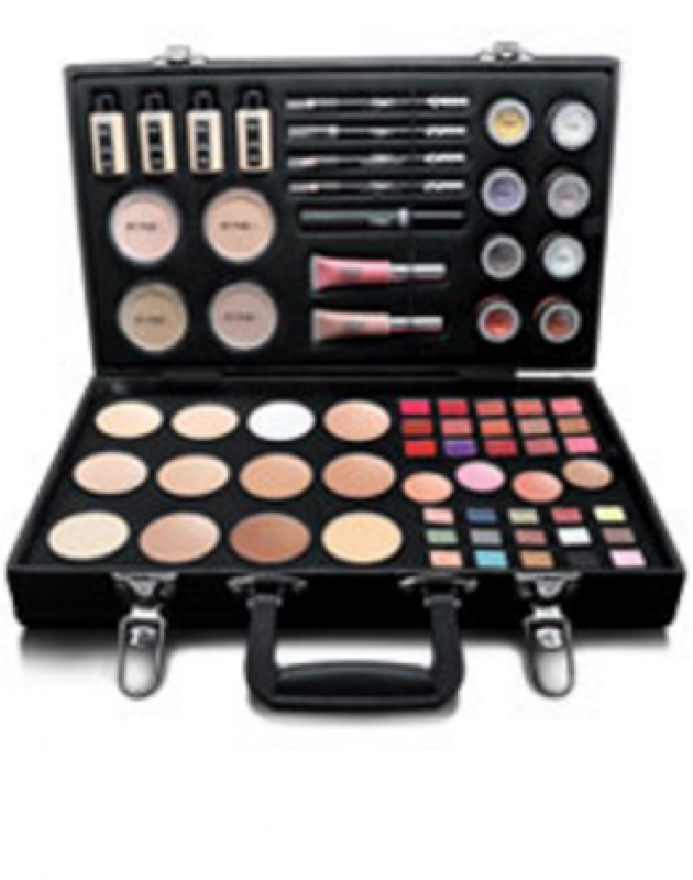 Professional makeup. Professional Makeup Kit. Pro Makeup professional. Merekit косметика. Набор косметики make-up Kit арт. А1396580с.